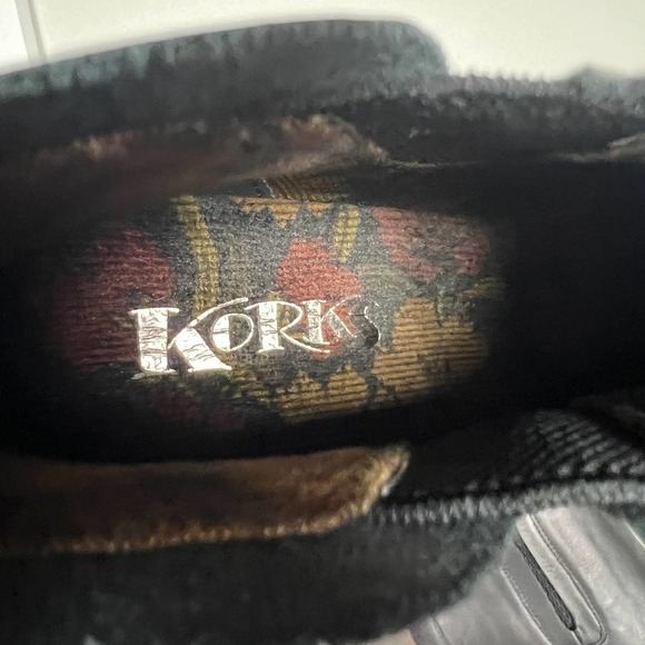 KORK-EASE LEATHER CHELSEA ANKLE BOOTIES IN BLACK WOMEN'S SIZE 6 - Picture 9 of 11